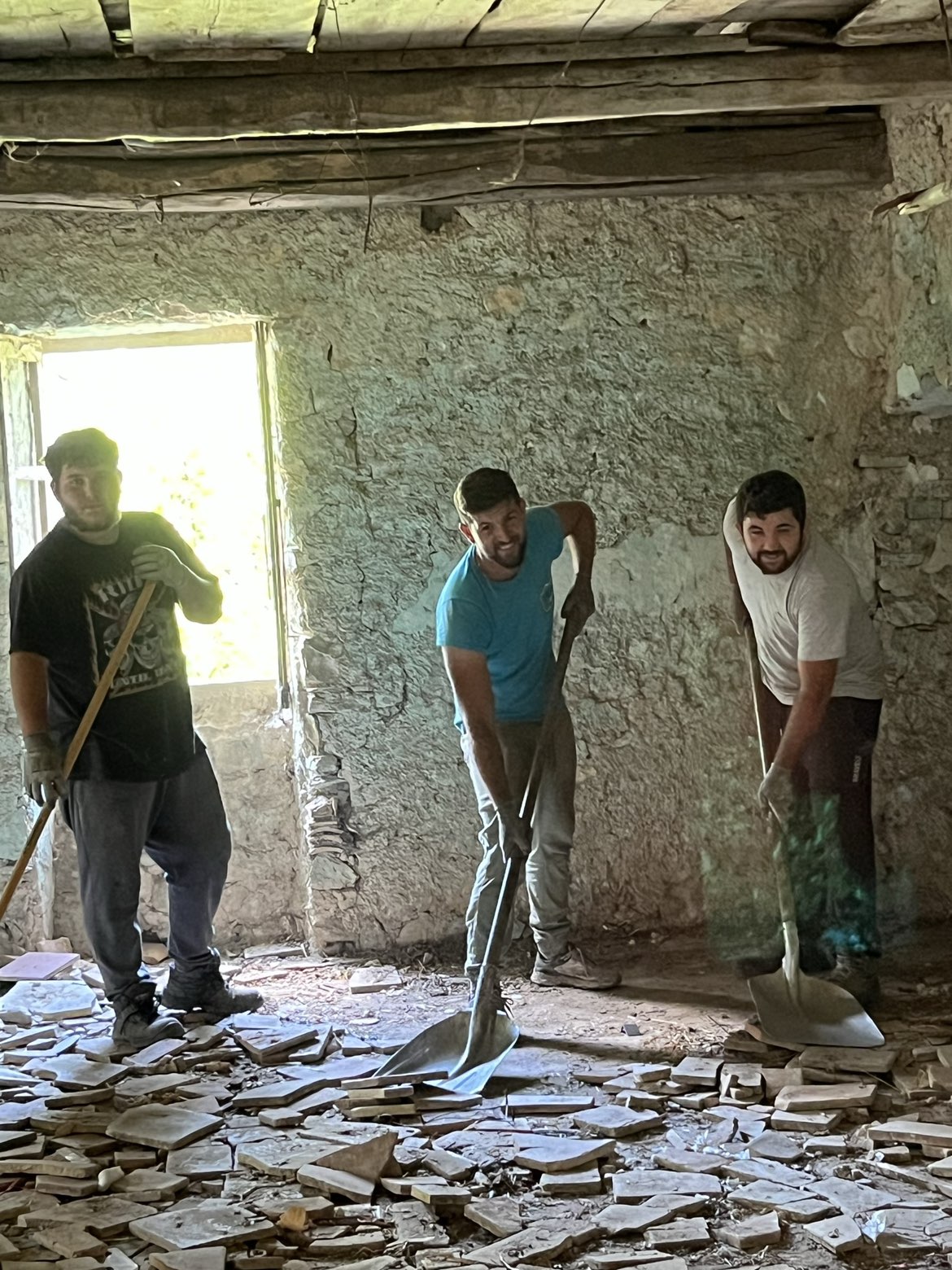 L'équipe toutvider.fr en action sur un chantier de débarras
